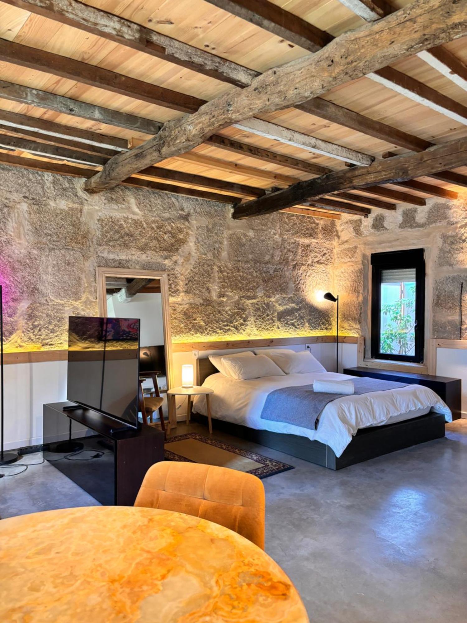Апартаменты Loft 40-10 Виго Экстерьер фото
