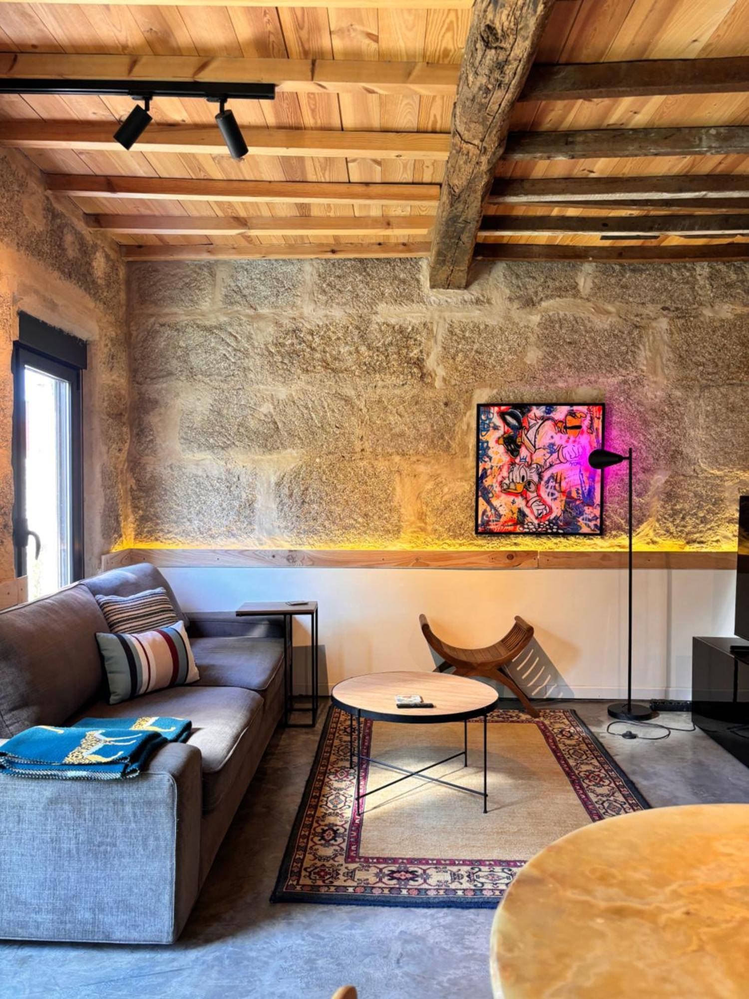 Апартаменты Loft 40-10 Виго Экстерьер фото
